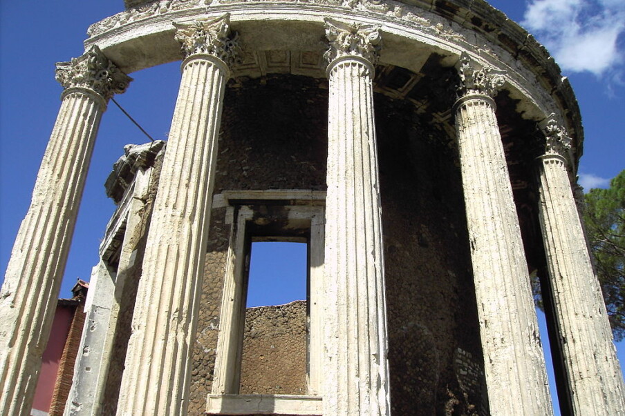 Villa Gregoriana - Chrám Vesty