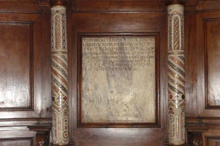 Bazilika svatého Bonifáce a Alexeje - apsida