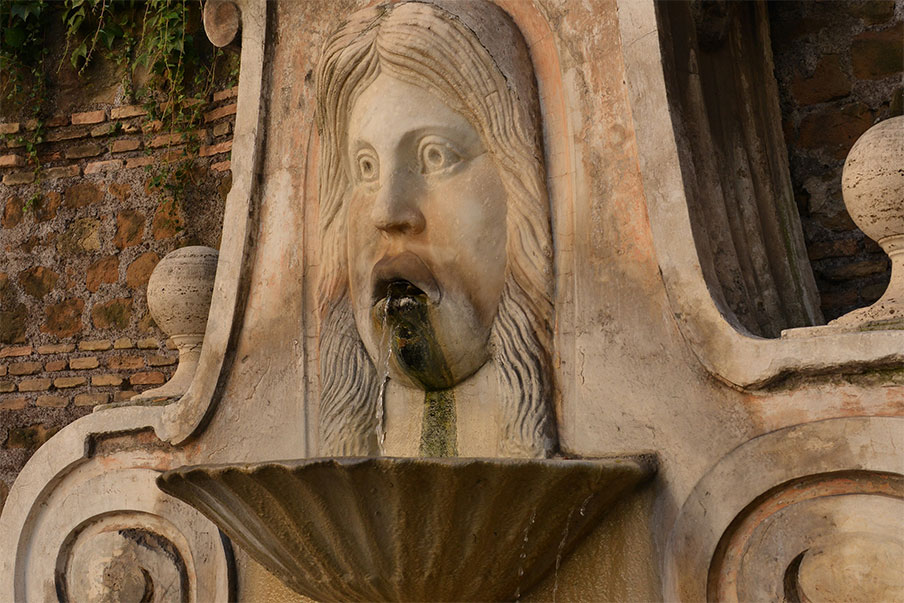 Fontana del Mascherone